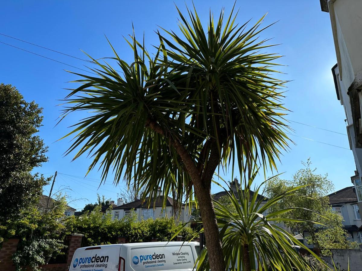 Special Rate For Bookings More Than 7 Nights, Warm Spacious Contractor House Near Liverpool City Centre Sleeps 8 Kitchen & Dining Room, Washing Machine 外观 照片
